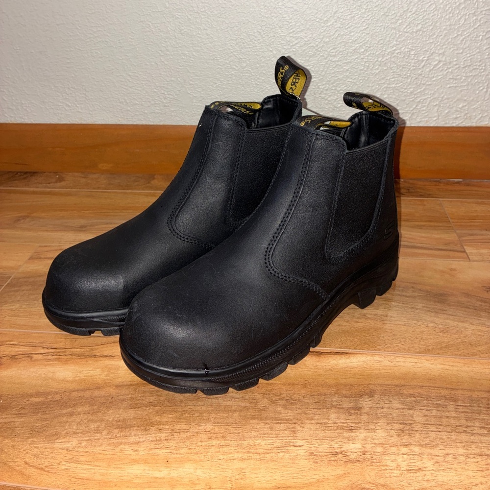 NWT Women's Skechers Workshire Jannit Work Boots - Composite Toe - size 6.5 - Picture 2 of 11